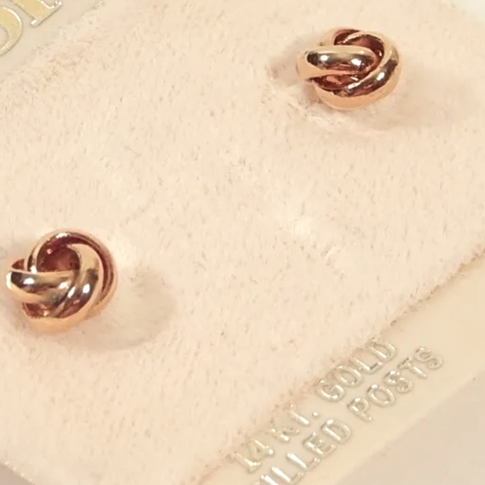 14K Small Love Knot Stud 100% exclusive